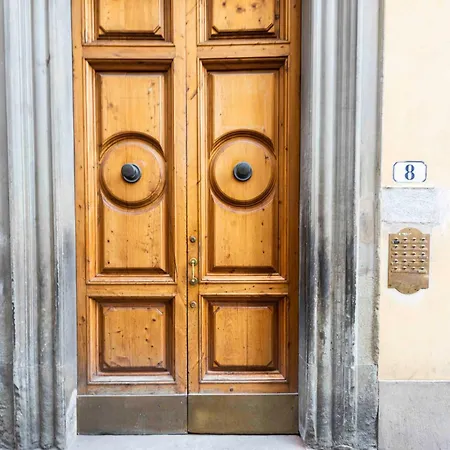 Gozzoli By Mmega Apartmán *